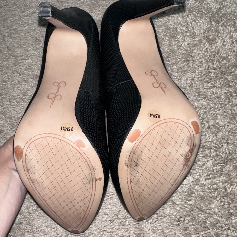 Jessica Simpson Black Textured Pump Heels - Picture 2 of 5